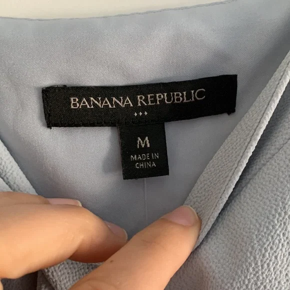 New Banana republic blouse - Picture 2 of 4